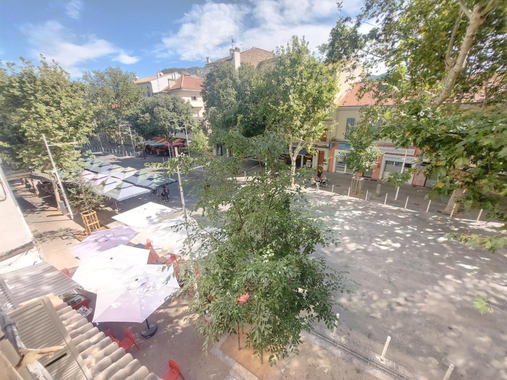 Charmant Appartement Pres Du Marche, Gare Et Port A 5Mn تولون المظهر الخارجي الصورة